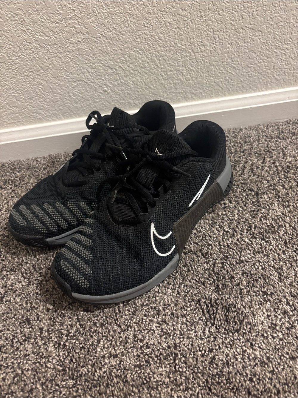 Nike womens metcon lifting shoes